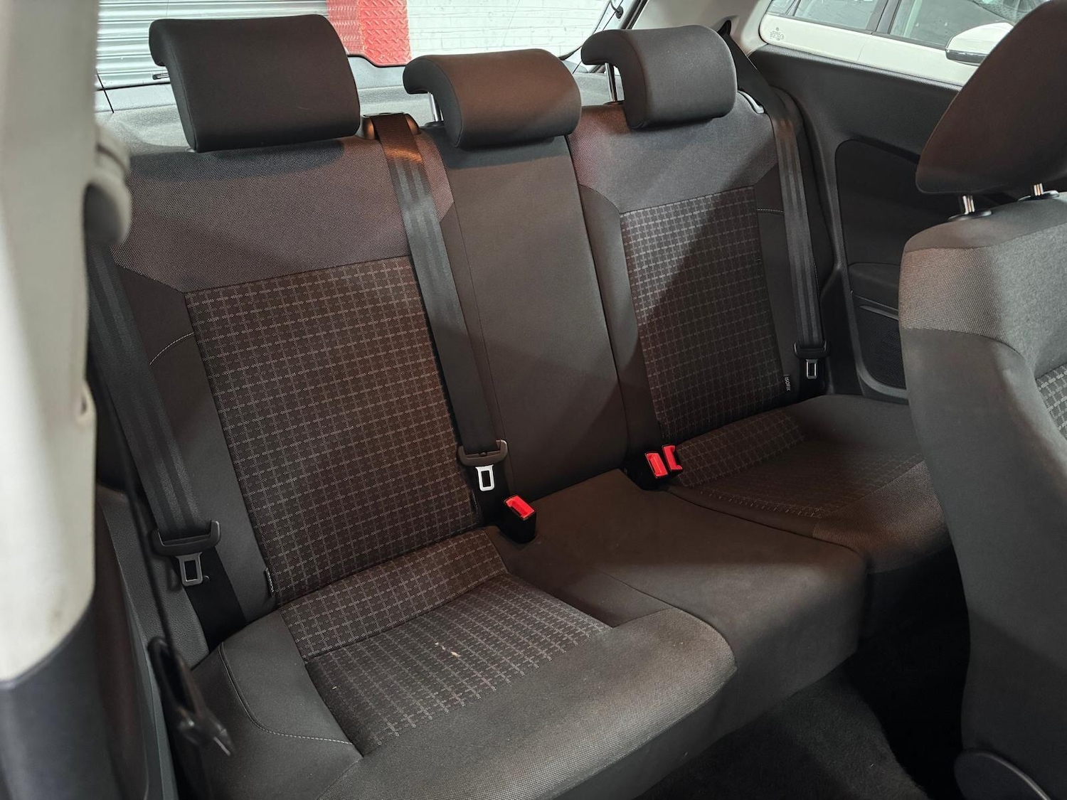 Used Volkswagen Polo 2015 for sale - 77456054: Photo 31