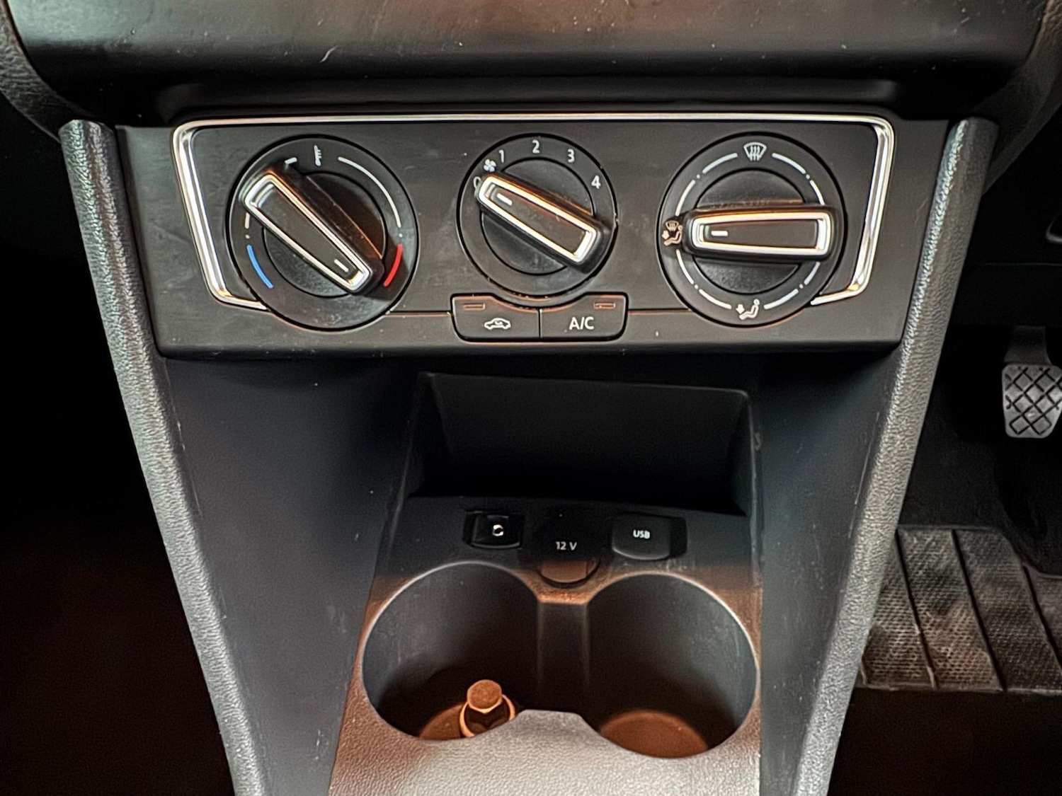 Used Volkswagen Polo 2015 for sale - 77456054: Photo 49