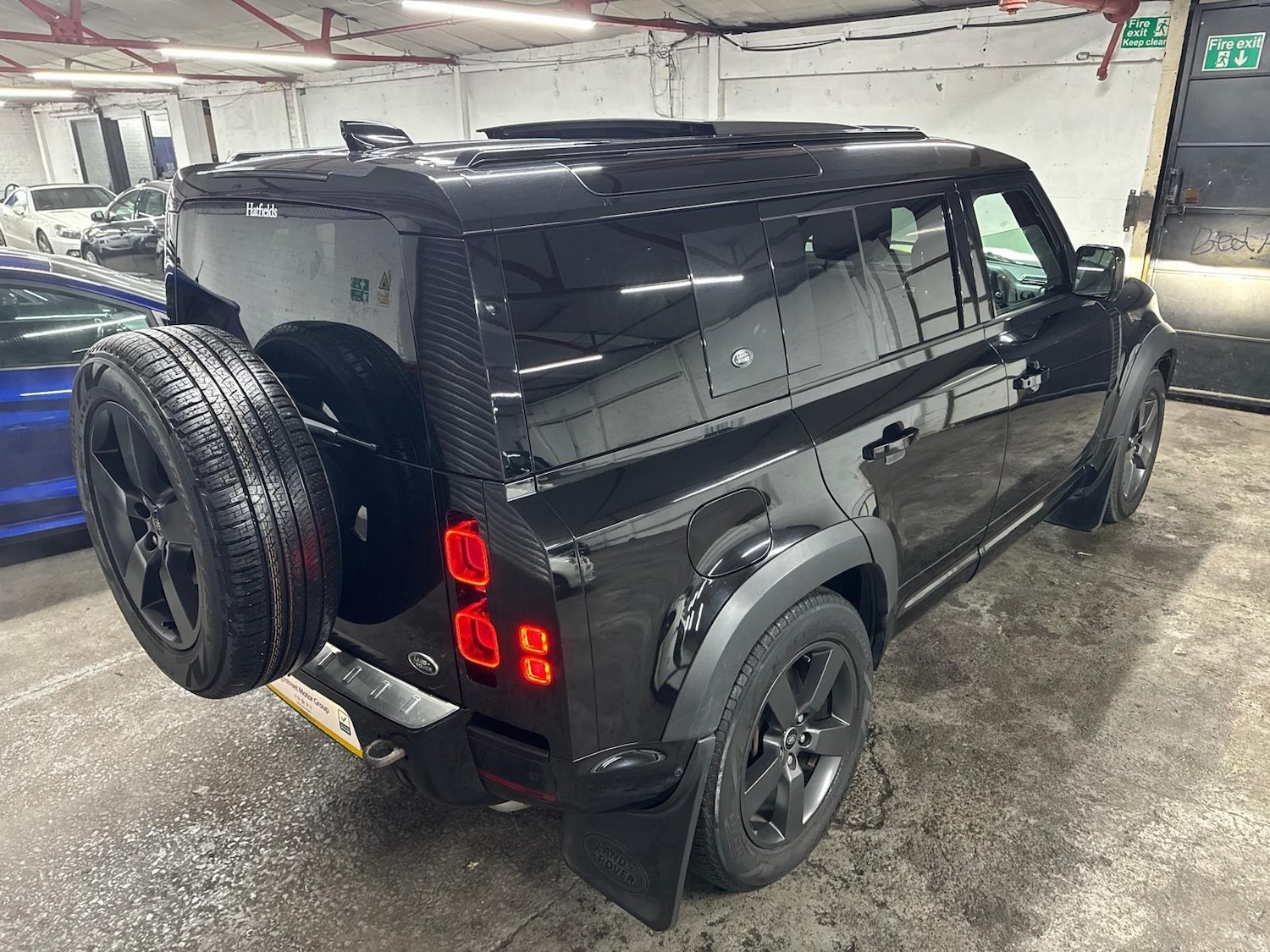 Used Land Rover Defender 110 for sale - 77214843: Photo 17