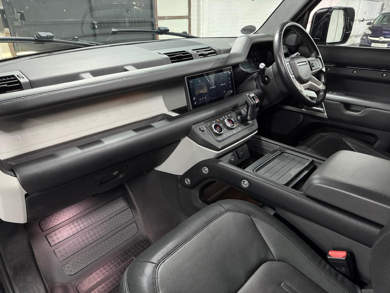 Used Land Rover Defender 110 for sale - 77214843: Photo 20