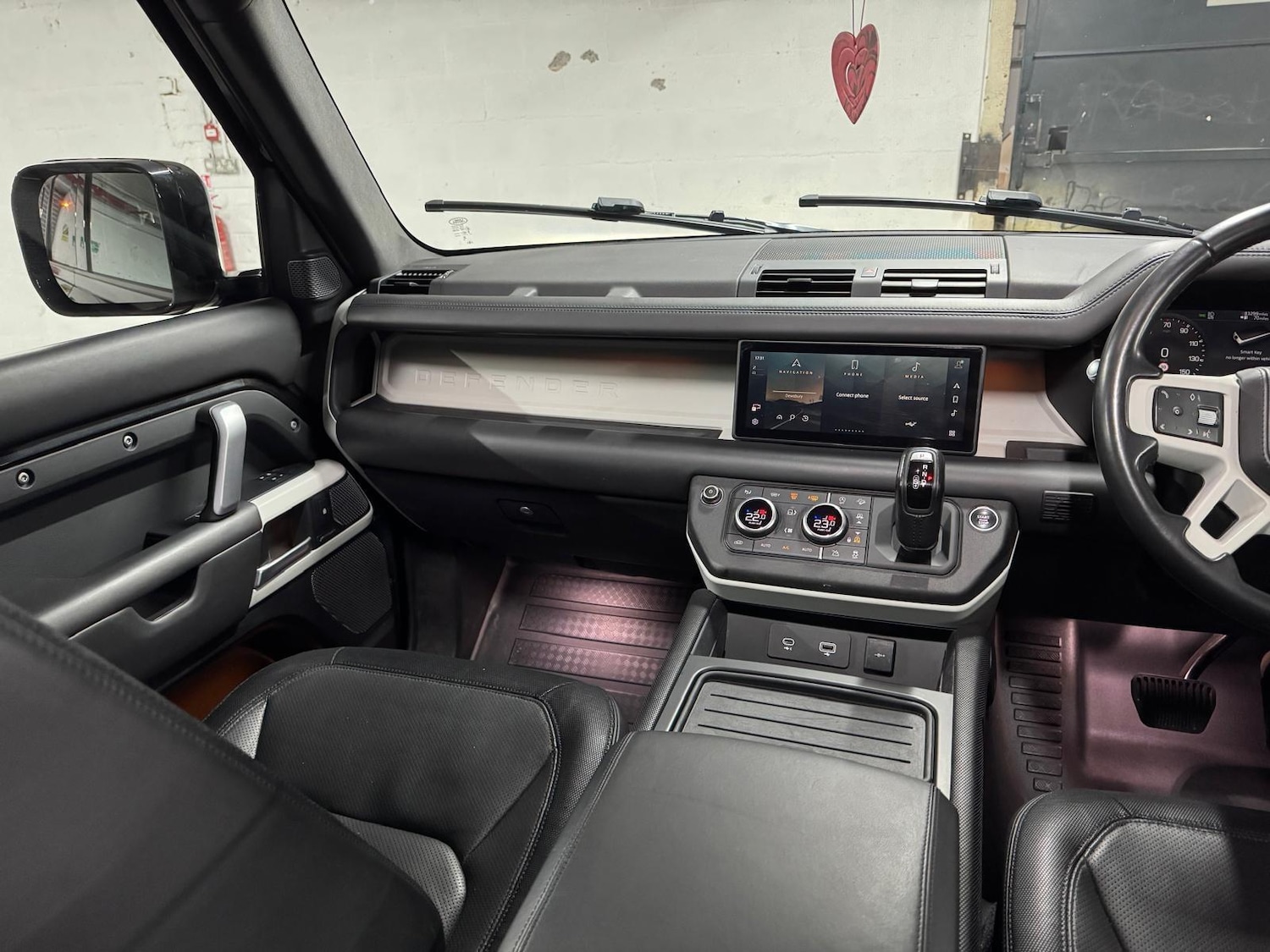 Used Land Rover Defender 110 for sale - 77214843: Photo 22