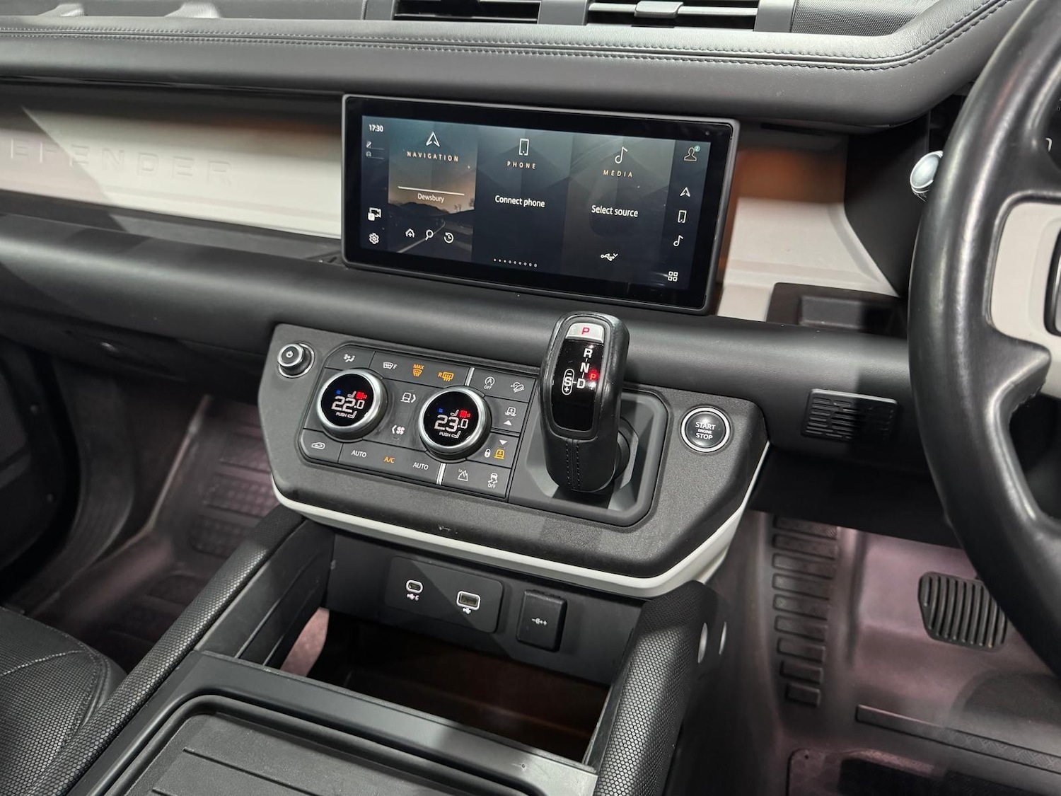 Used Land Rover Defender 110 for sale - 77214843: Photo 62