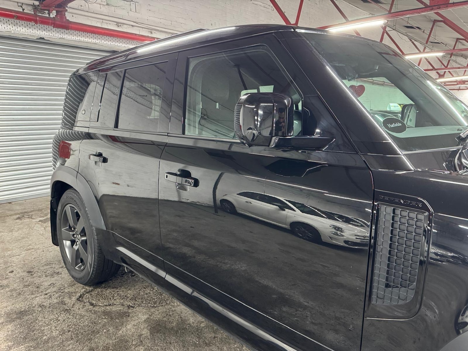 Used Land Rover Defender 110 for sale - 77214843: Photo 9