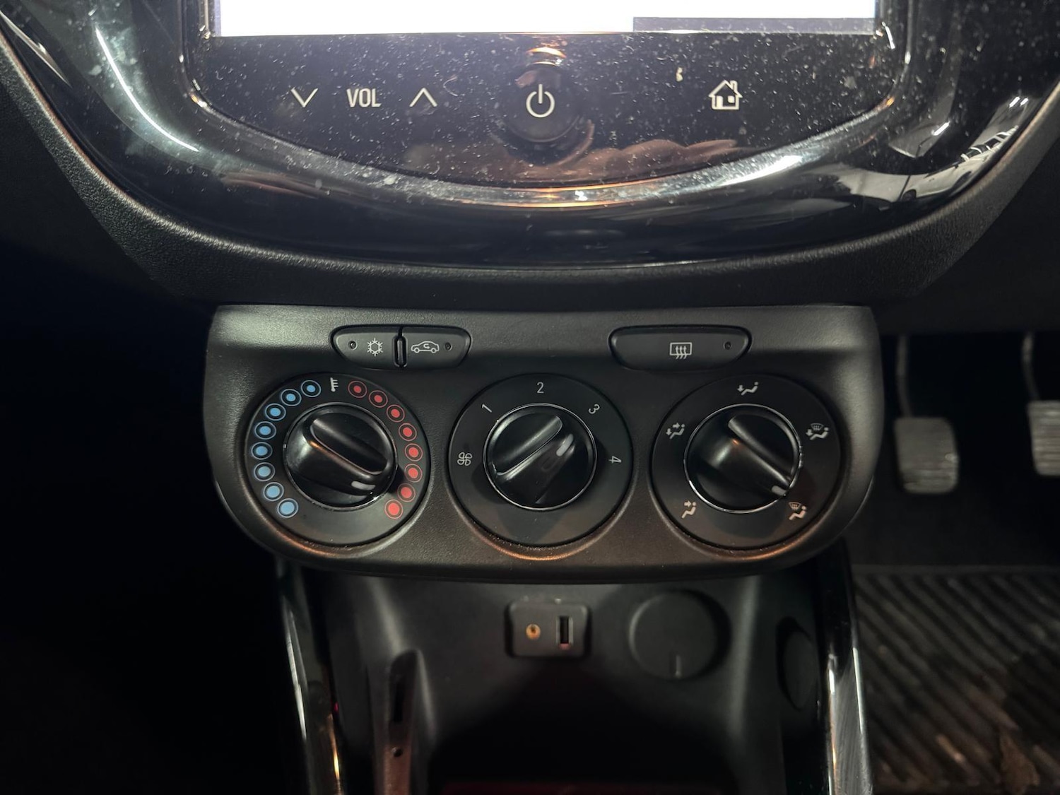 Used Vauxhall ADAM 2013 for sale - 77163551: Photo 30