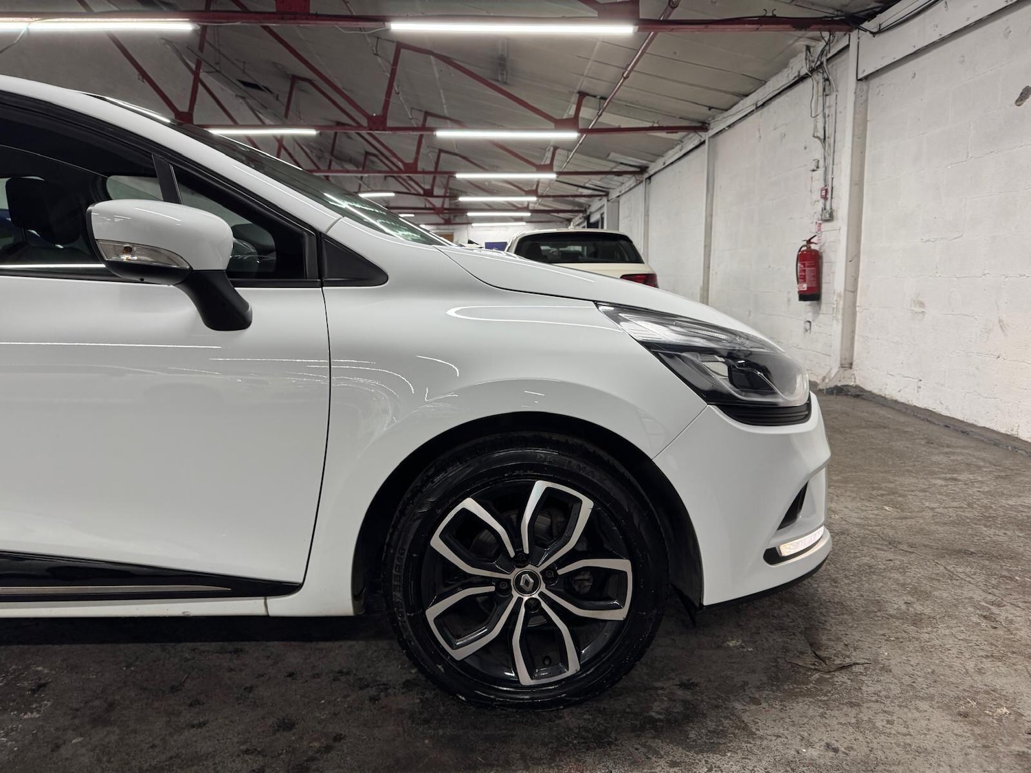 Used Renault Clio 2019 for sale - 77097937: Photo 10