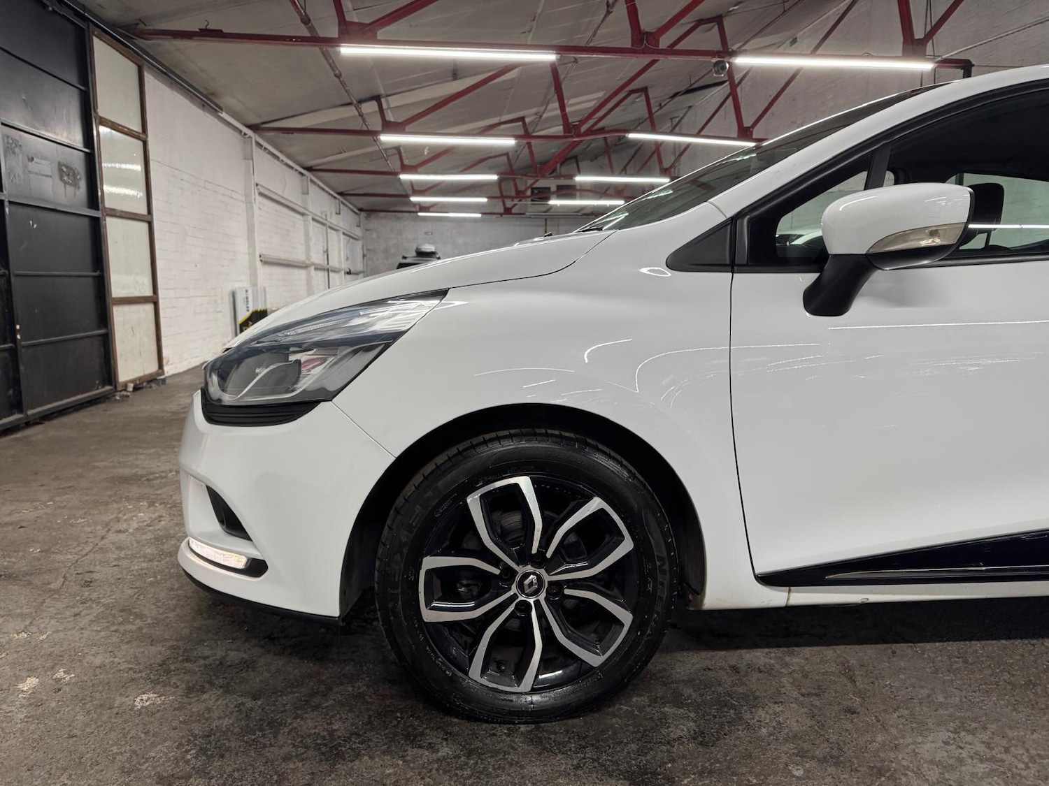 Used Renault Clio 2019 for sale - 77097937: Photo 12