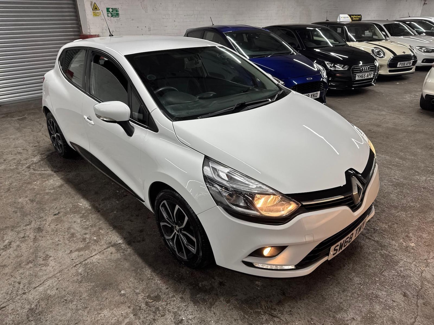 Used Renault Clio 2019 for sale - 77097937: Photo 3