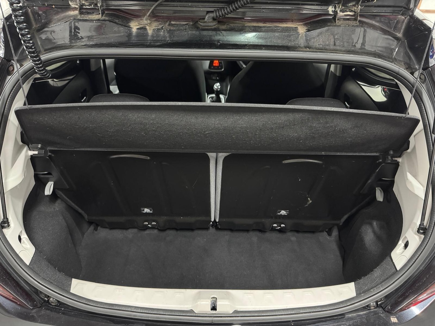 Used Toyota AYGO 2018 for sale - 77345311: Photo 27