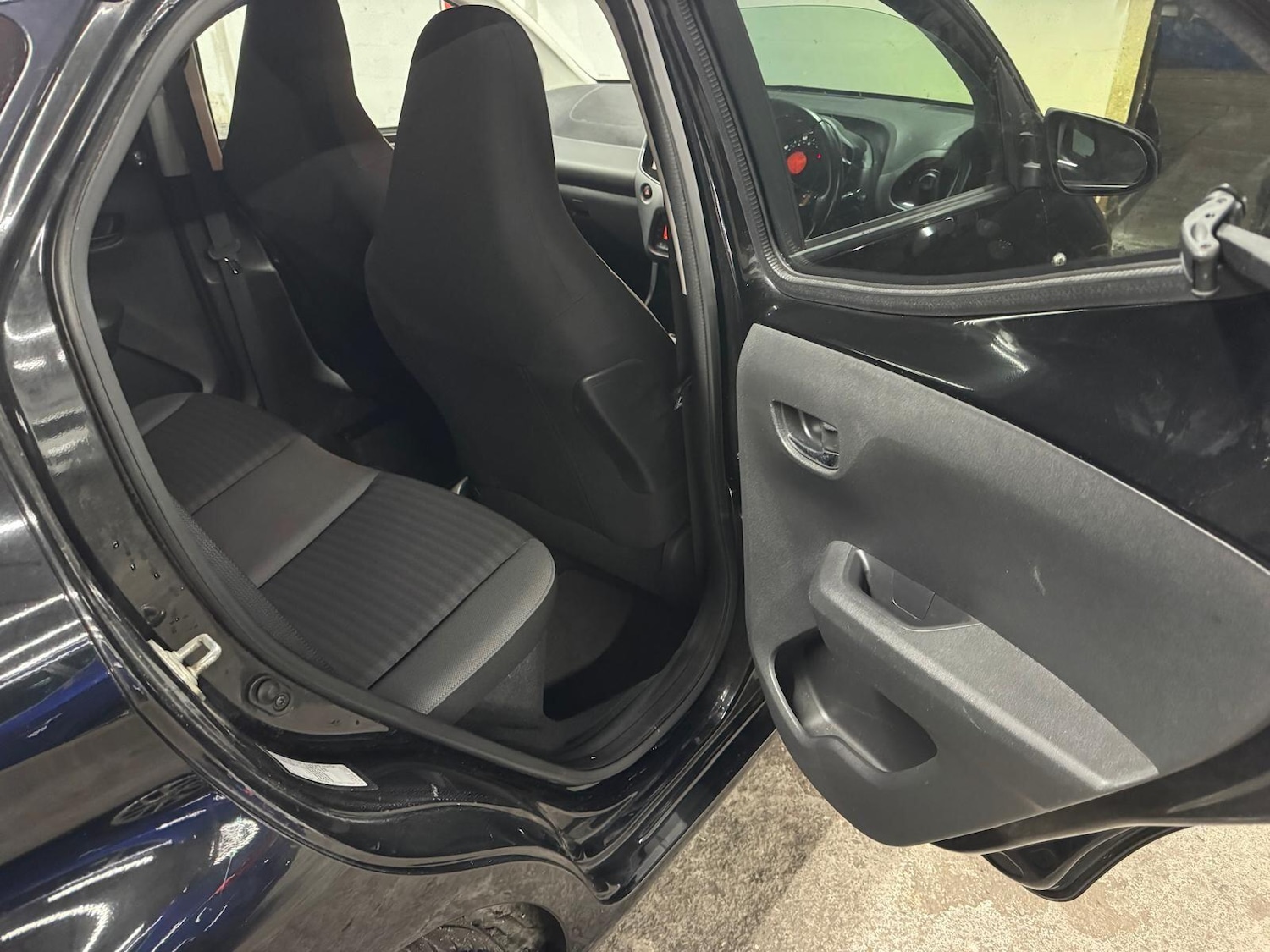 Used Toyota AYGO 2018 for sale - 77345311: Photo 36