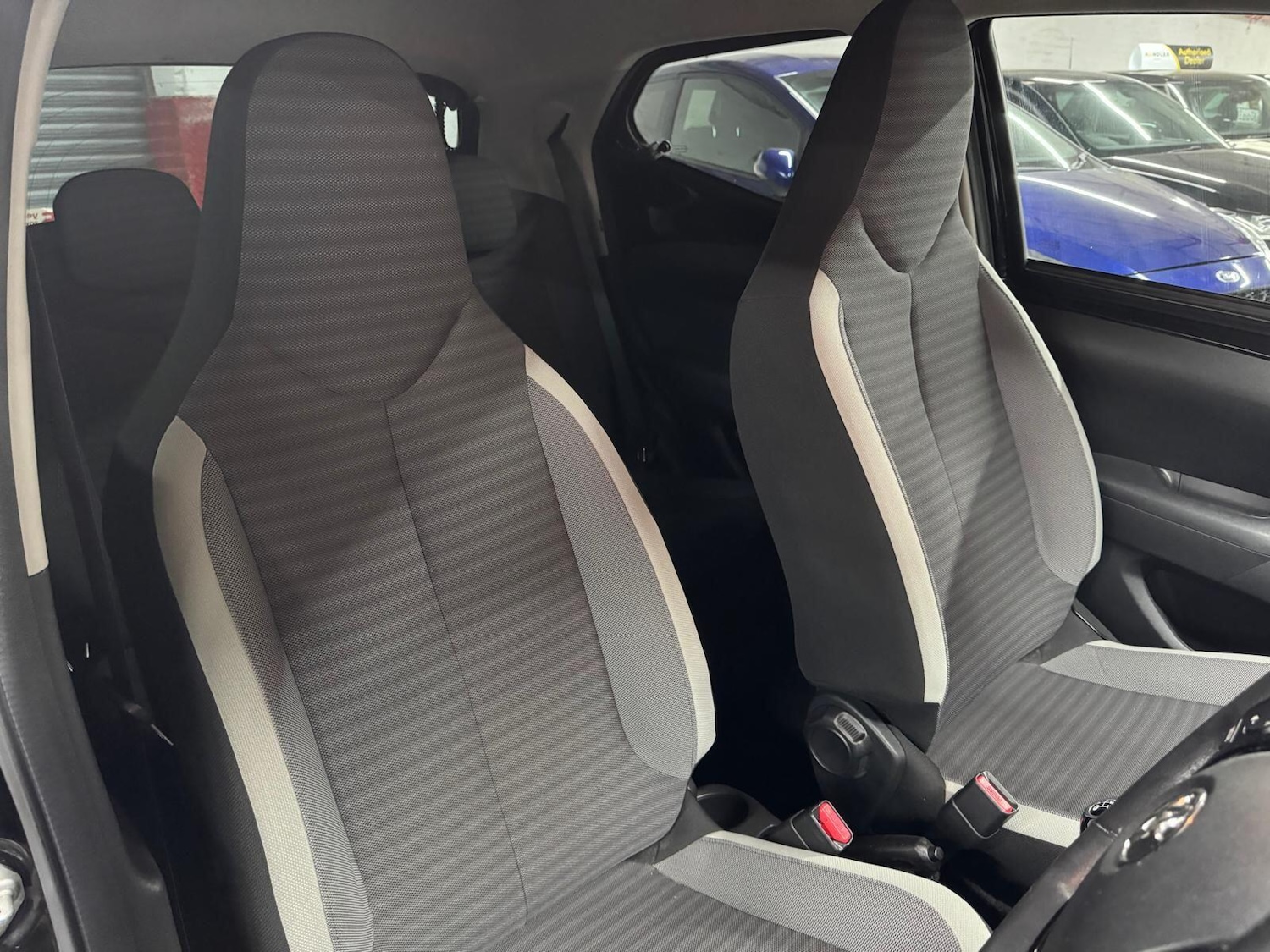 Used Toyota AYGO 2018 for sale - 77345311: Photo 45