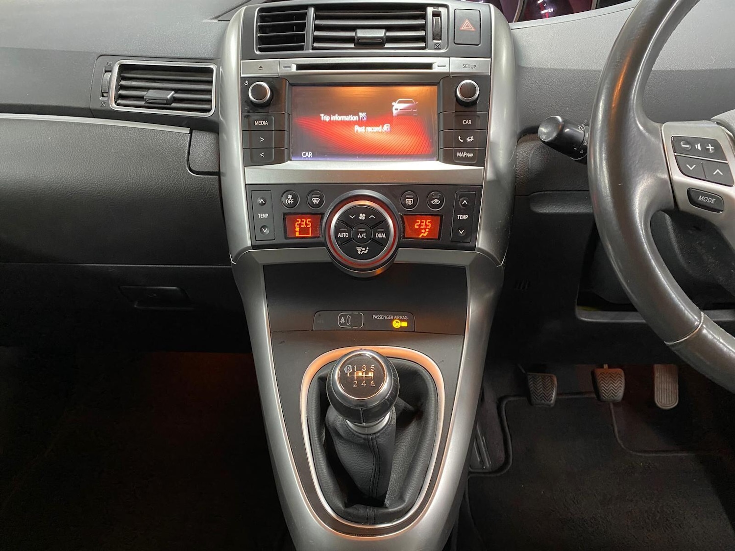 Used Toyota Verso 2014 for sale - 76562189: Photo 11