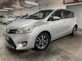 Toyota - Verso