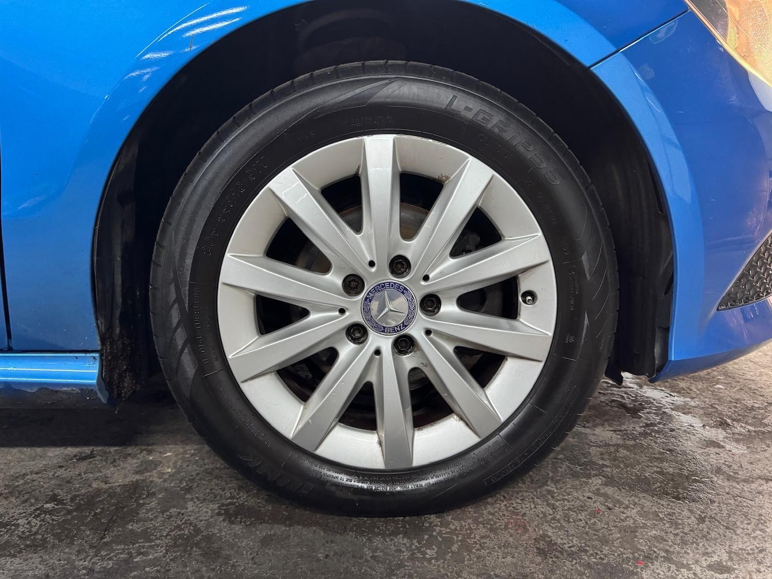 Used Mercedes-Benz A-Class 2013 for sale - 77468886: Photo 10