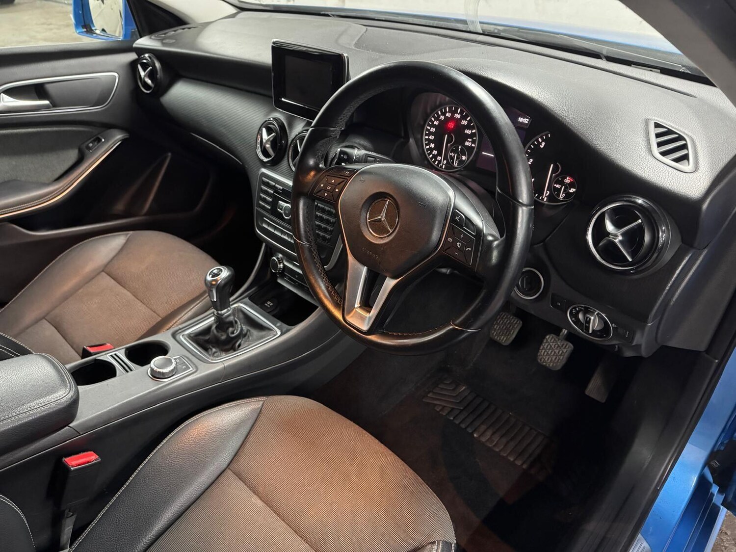 Used Mercedes-Benz A-Class 2013 for sale - 77468886: Photo 41