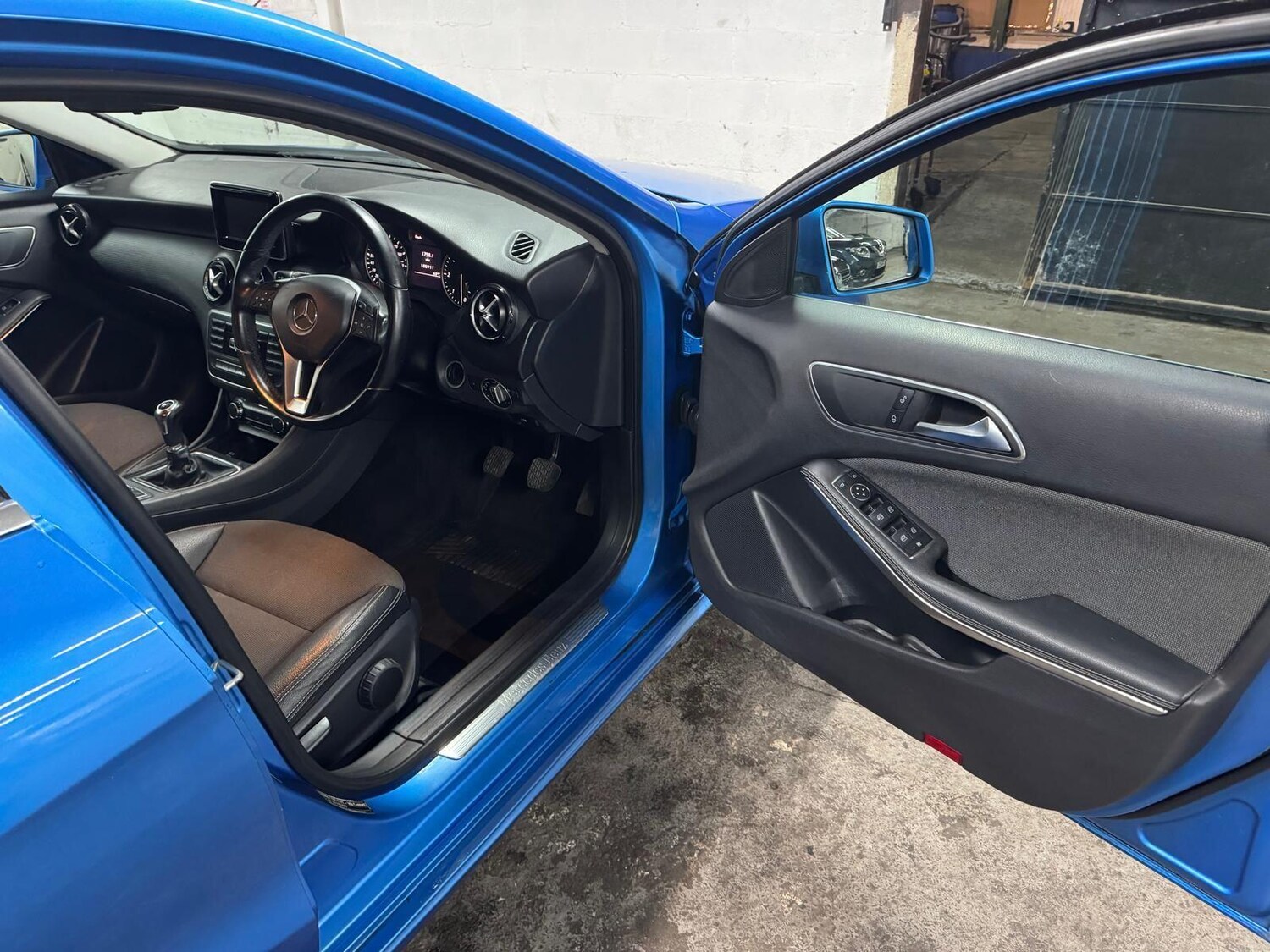 Used Mercedes-Benz A-Class 2013 for sale - 77468886: Photo 46