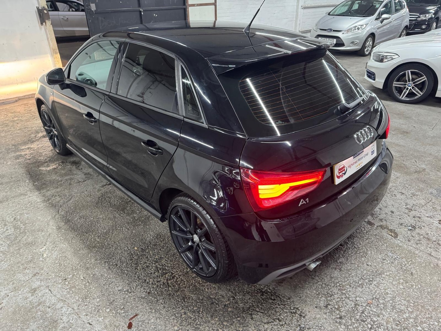 Used Audi A1 2015 for sale - 76936373: Photo 4