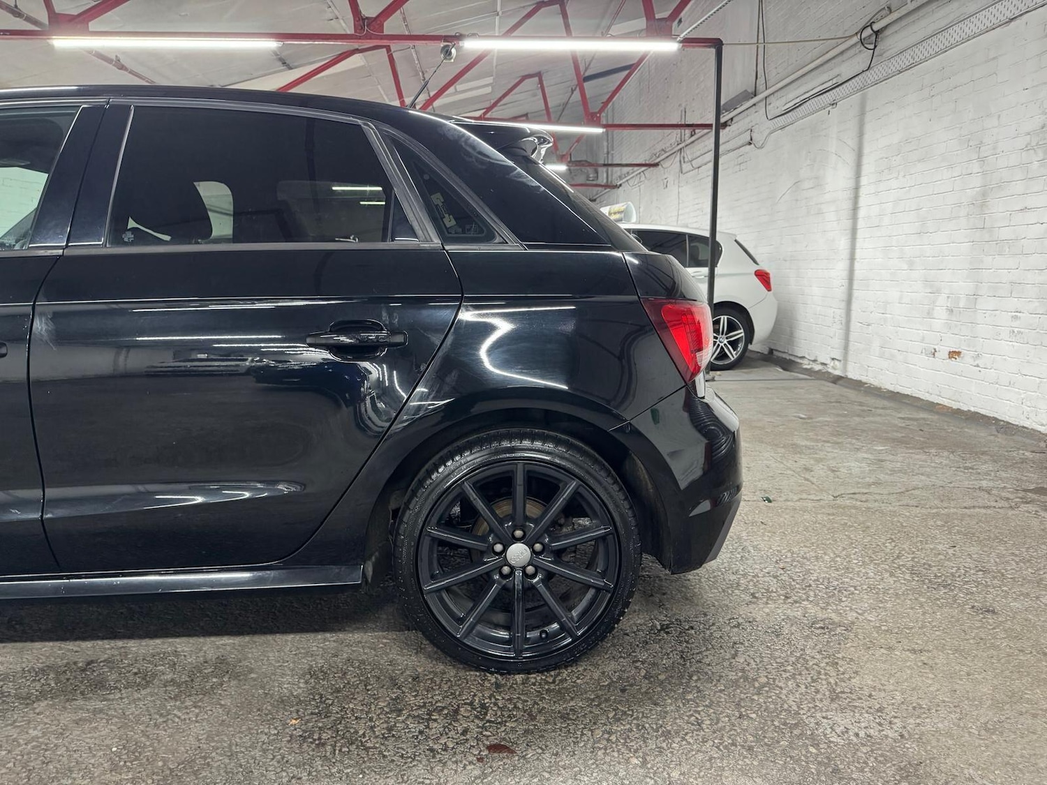 Used Audi A1 2015 for sale - 76936373: Photo 40