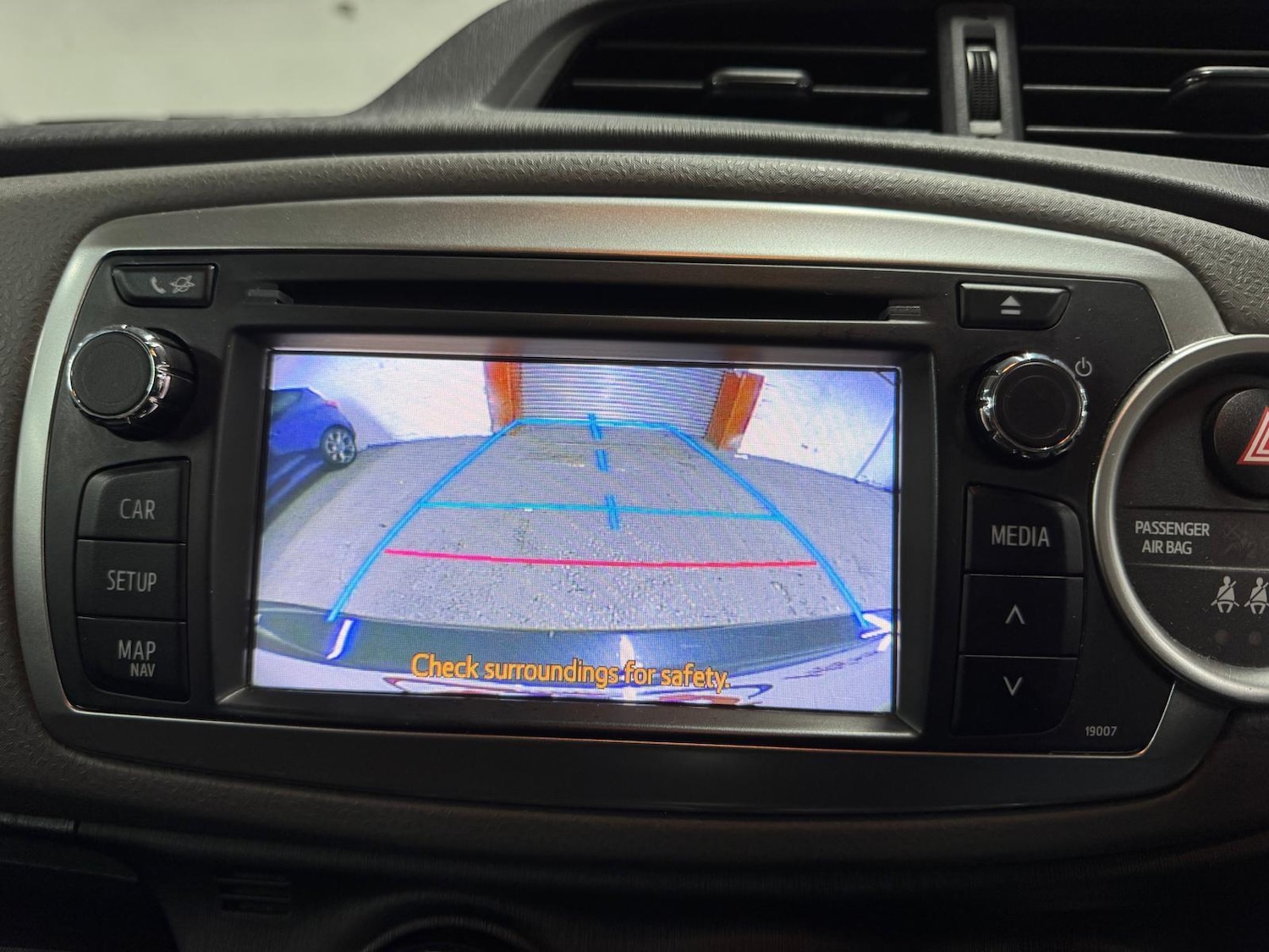 Used Toyota Yaris 2013 for sale - 77163033: Photo 2