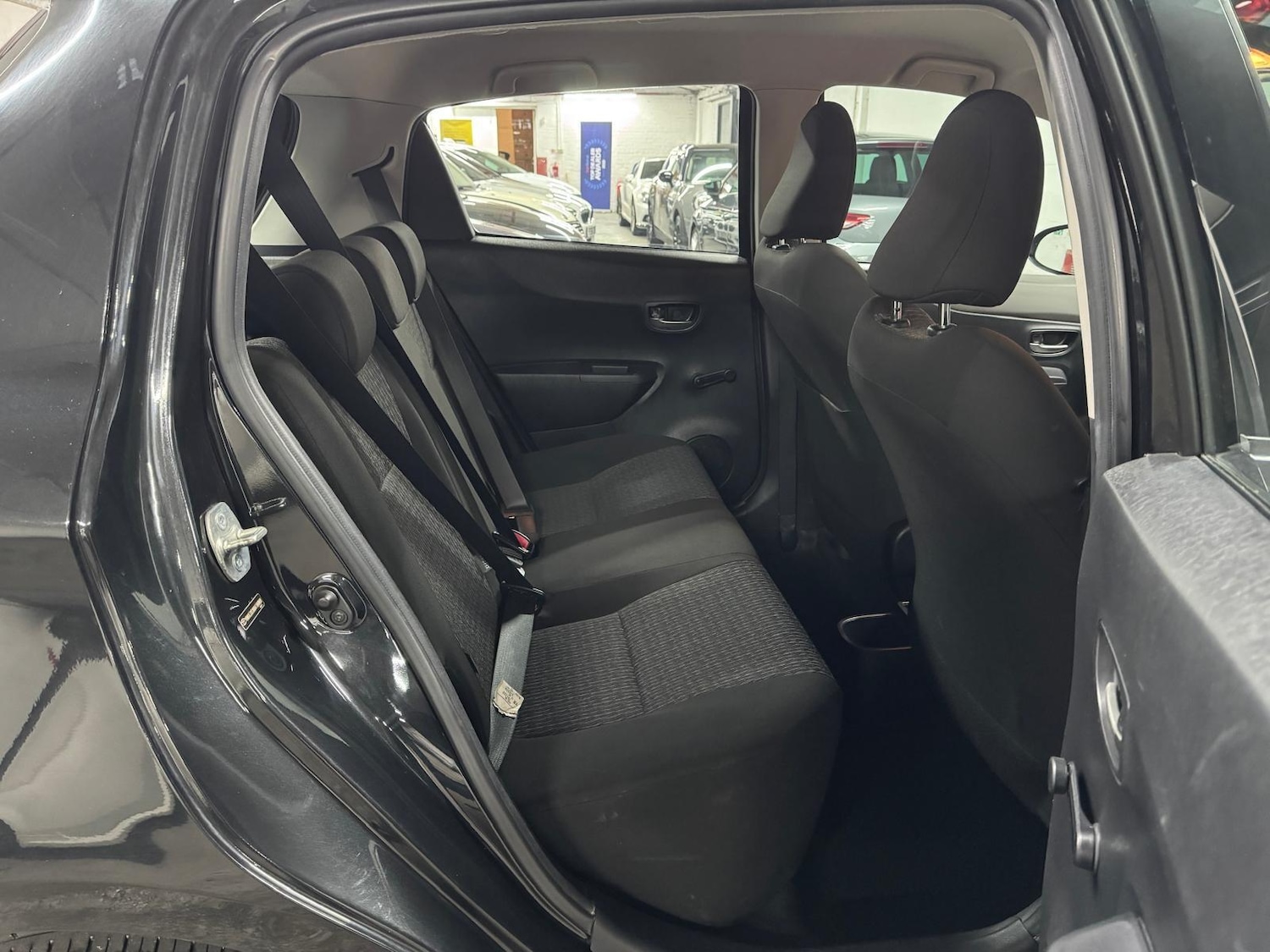 Used Toyota Yaris 2013 for sale - 77163033: Photo 27