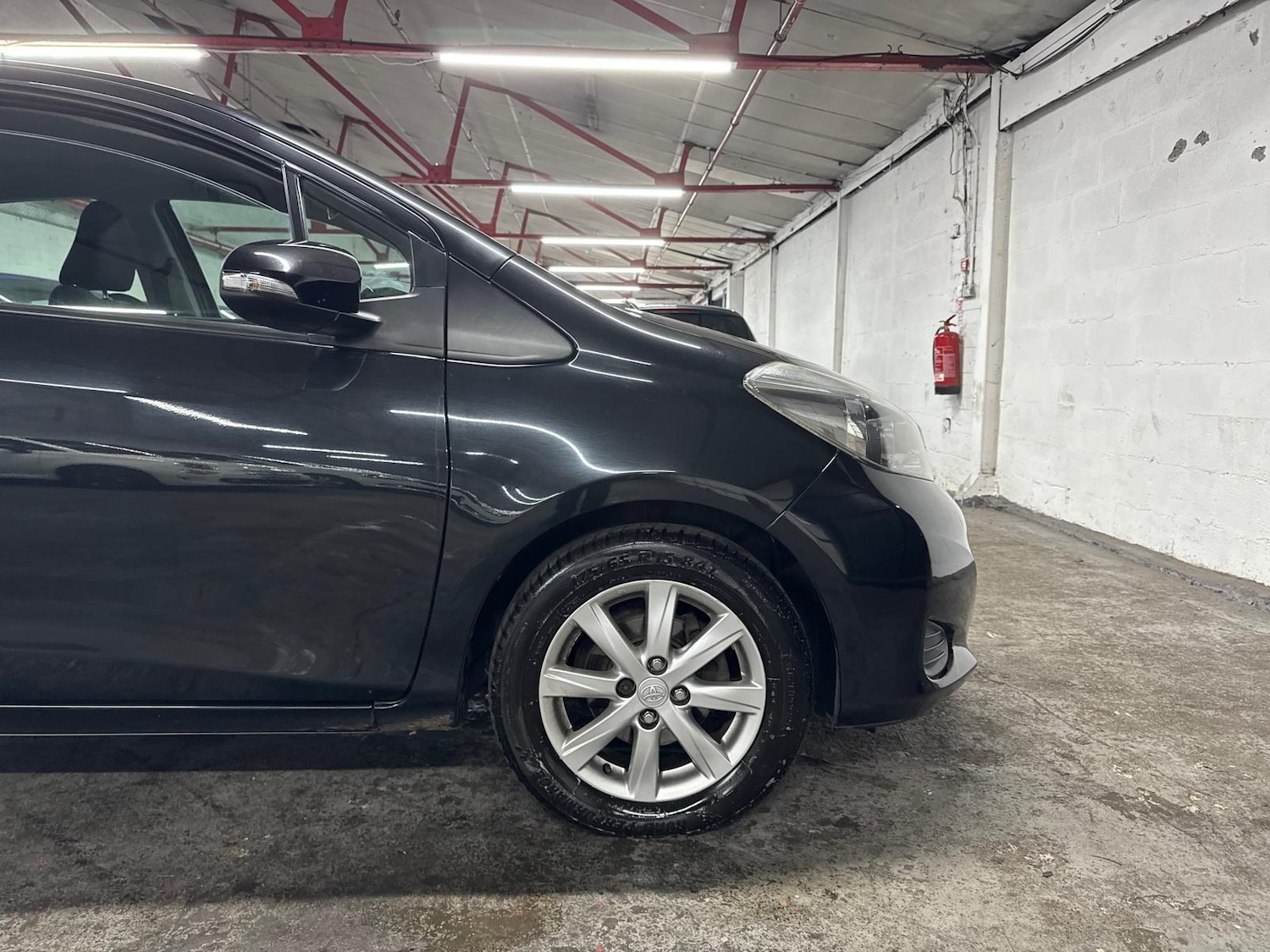 Used Toyota Yaris 2013 for sale - 77163033: Photo 34