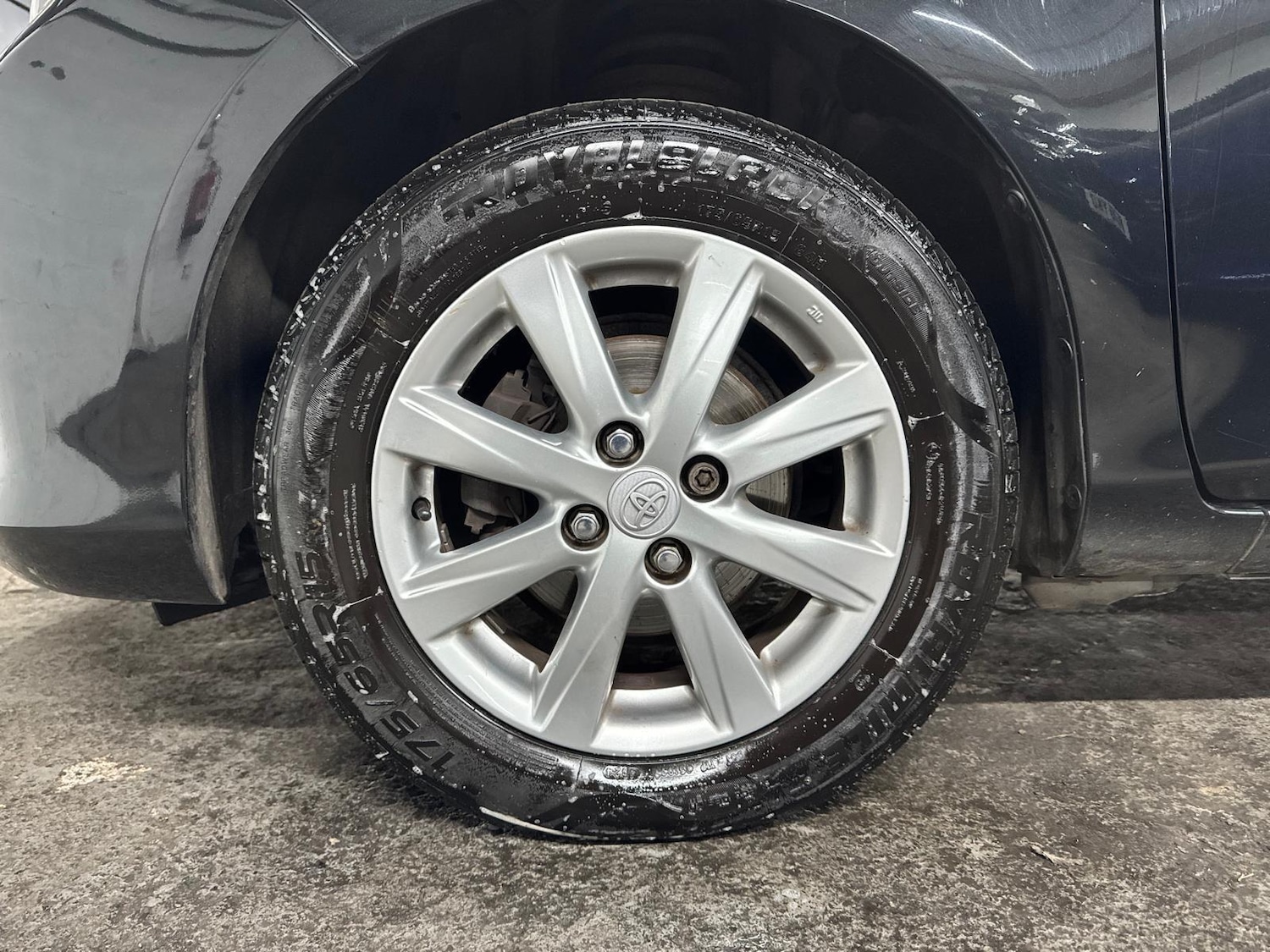 Used Toyota Yaris 2013 for sale - 77163033: Photo 37