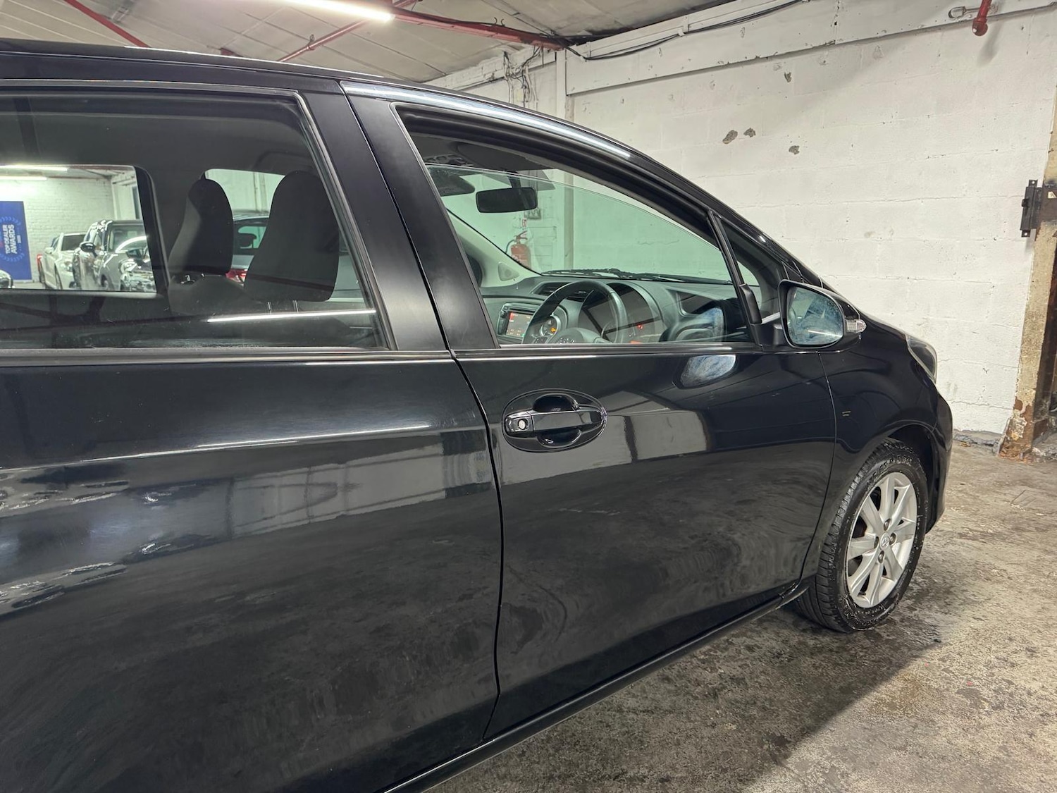 Used Toyota Yaris 2013 for sale - 77163033: Photo 49