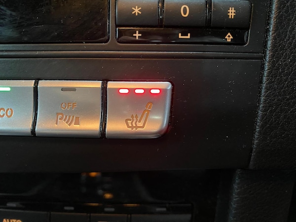 Used Mercedes-Benz E Class 2013 for sale - 76294753: Photo 2