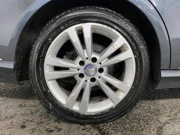Used Mercedes-Benz E Class 2013 for sale - 76294753: Photo 33