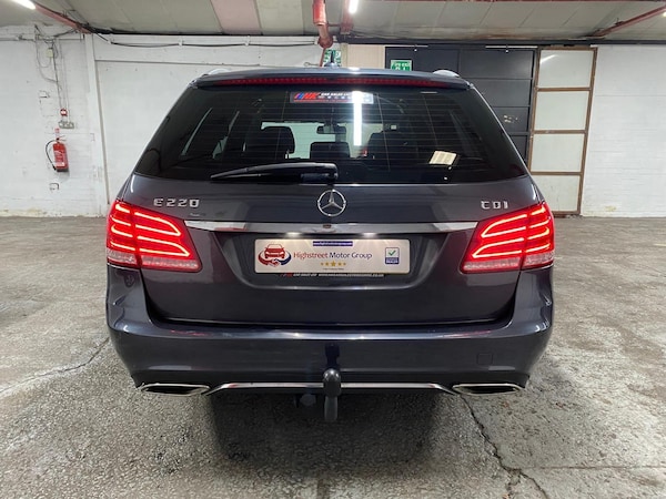 Used Mercedes-Benz E Class 2013 for sale - 76294753: Photo 3