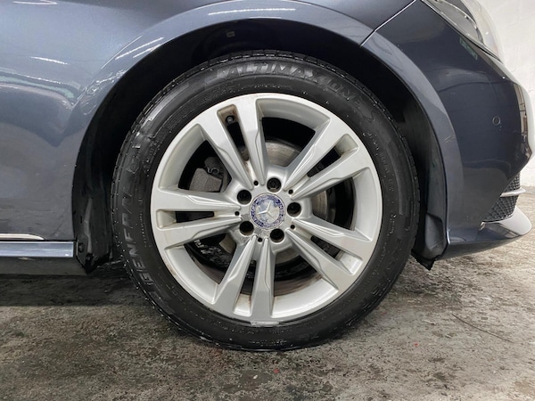 Used Mercedes-Benz E Class 2013 for sale - 76294753: Photo 53