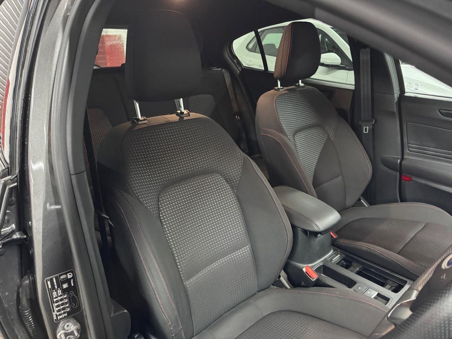 Used Ford Focus 2020 for sale - 77793805: Photo 10