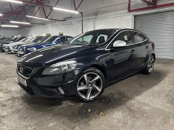 Used Volvo V40 2015 for sale - 79794676: Photo