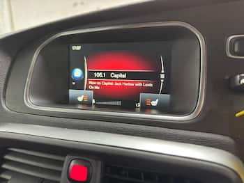 Used Volvo V40 2015 for sale - 79794676: Photo