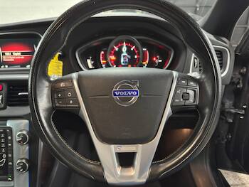 Used Volvo V40 2015 for sale - 79794676: Photo