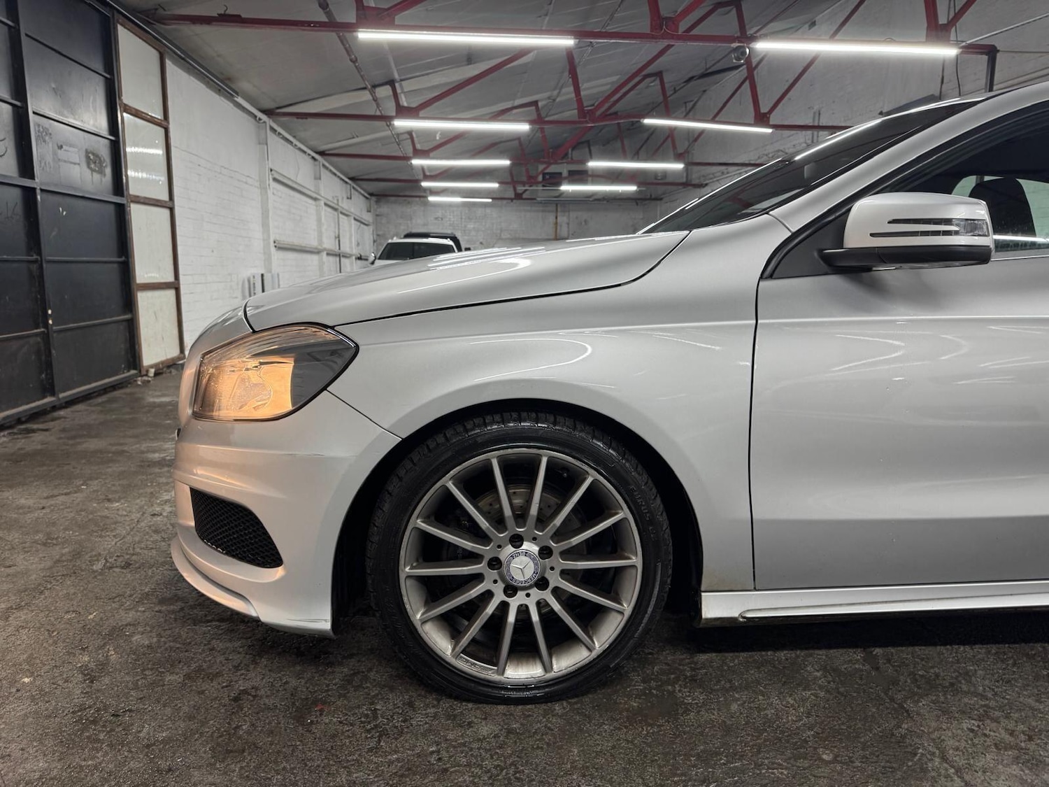 Used Mercedes-Benz A-Class 2014 for sale - 77478932: Photo 11