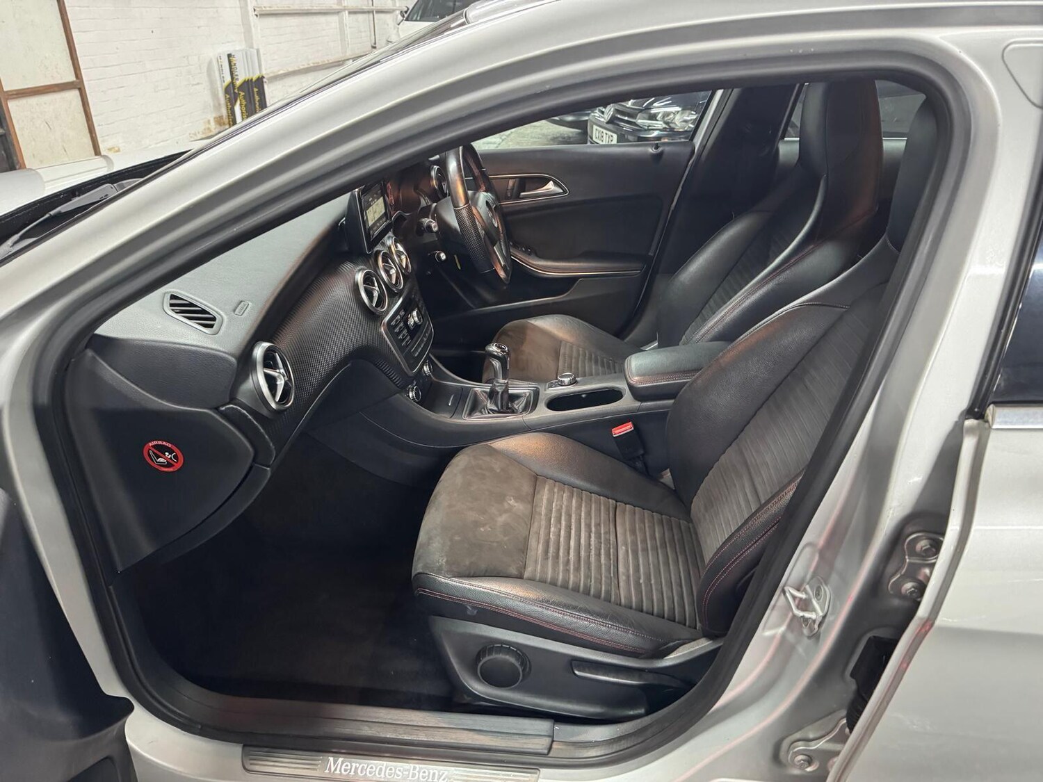 Used Mercedes-Benz A-Class 2014 for sale - 77478932: Photo 15