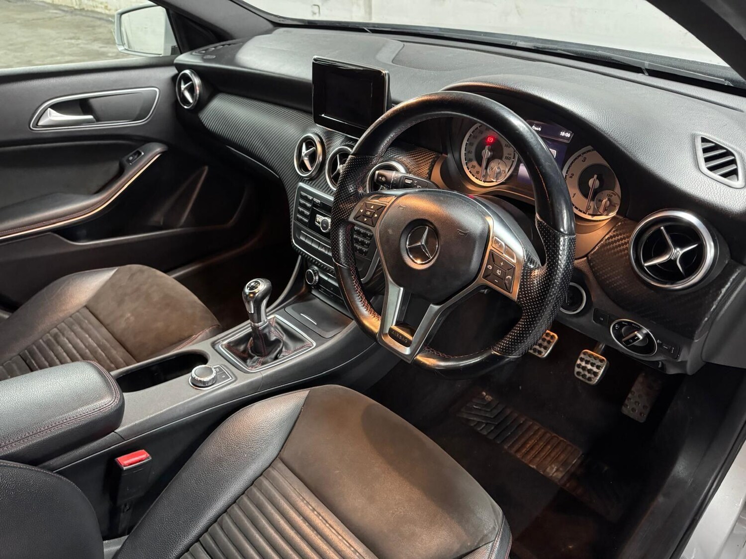 Used Mercedes-Benz A-Class 2014 for sale - 77478932: Photo 41