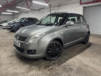 Used Suzuki Swift 2010 for sale - 77439741: Photo