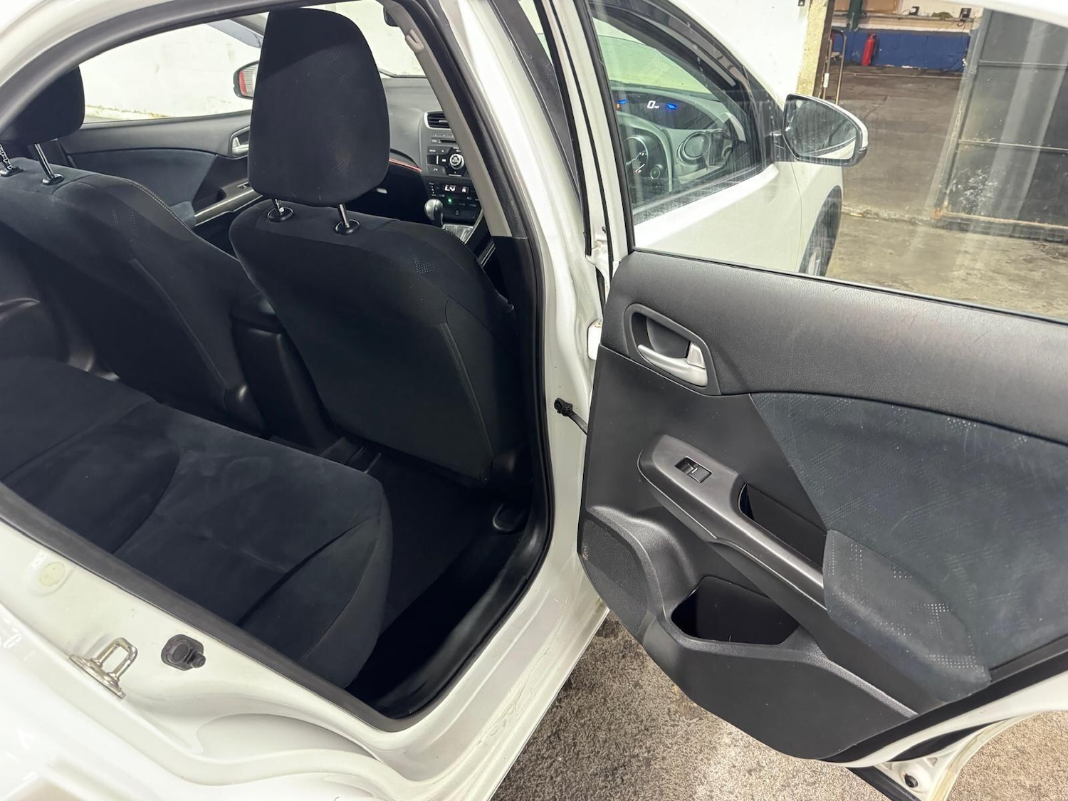 Used Honda Civic 2014 for sale - 76913726: Photo 31