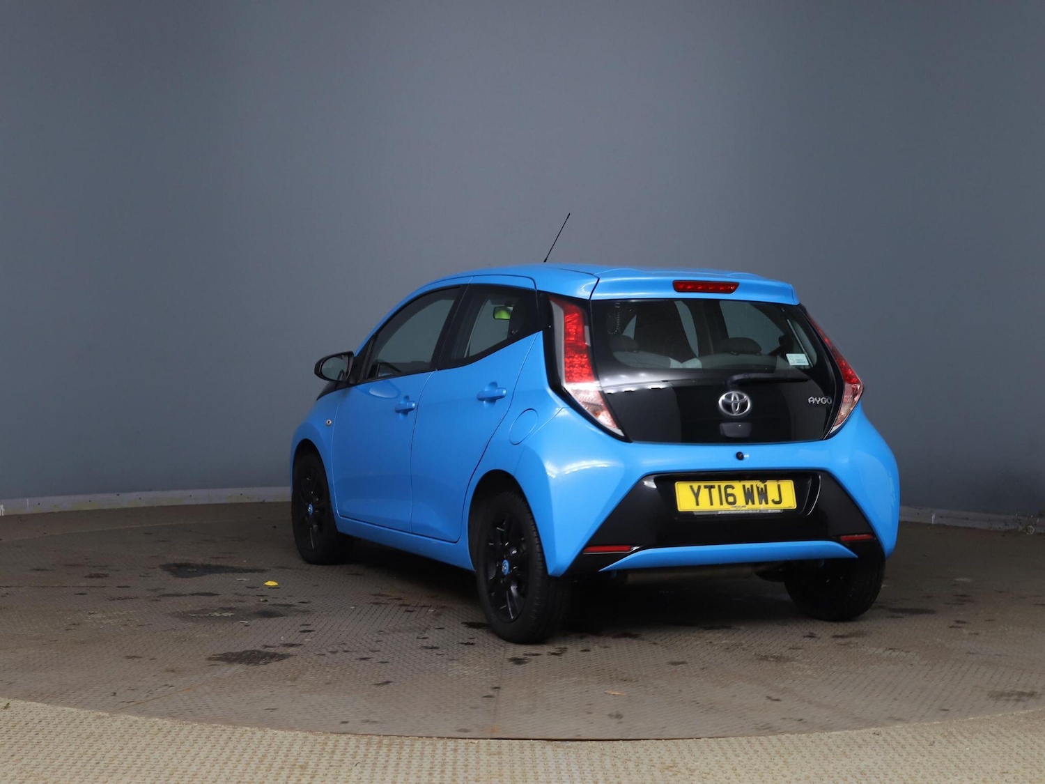 Used Toyota AYGO 2016 for sale - 76499890: Photo 4