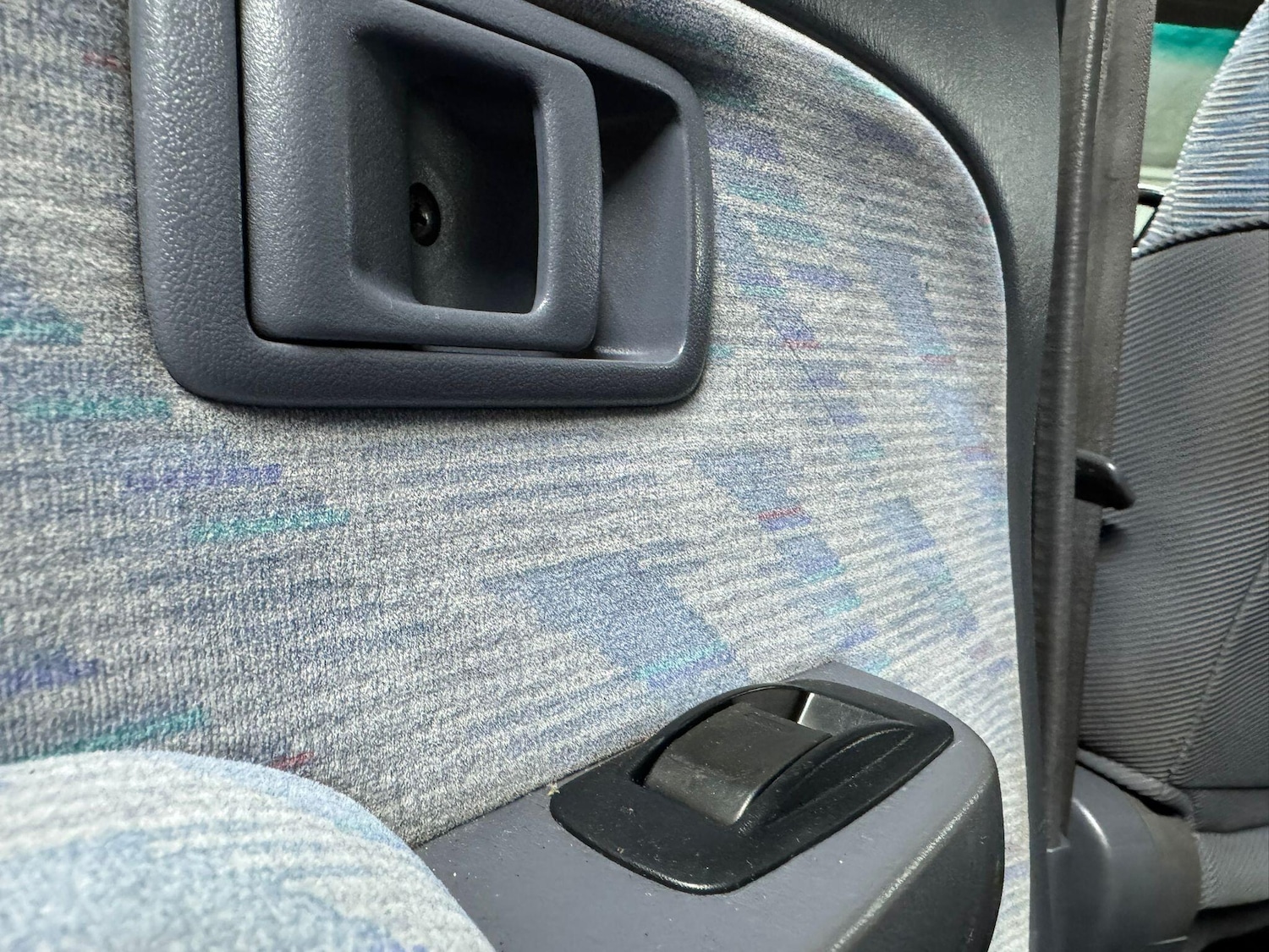 Used Toyota Hilux 2002 for sale - 77710589: Photo 14