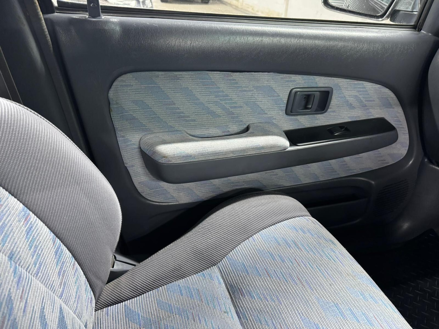 Used Toyota Hilux 2002 for sale - 77710589: Photo 21