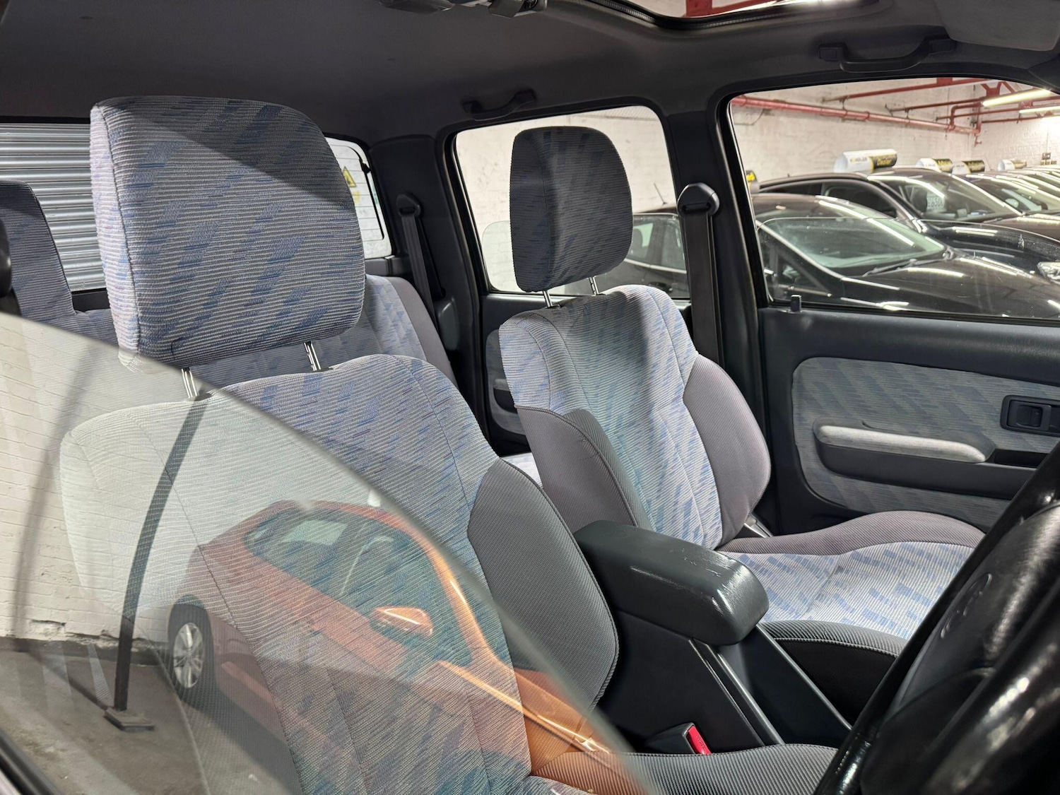 Used Toyota Hilux 2002 for sale - 77710589: Photo 35