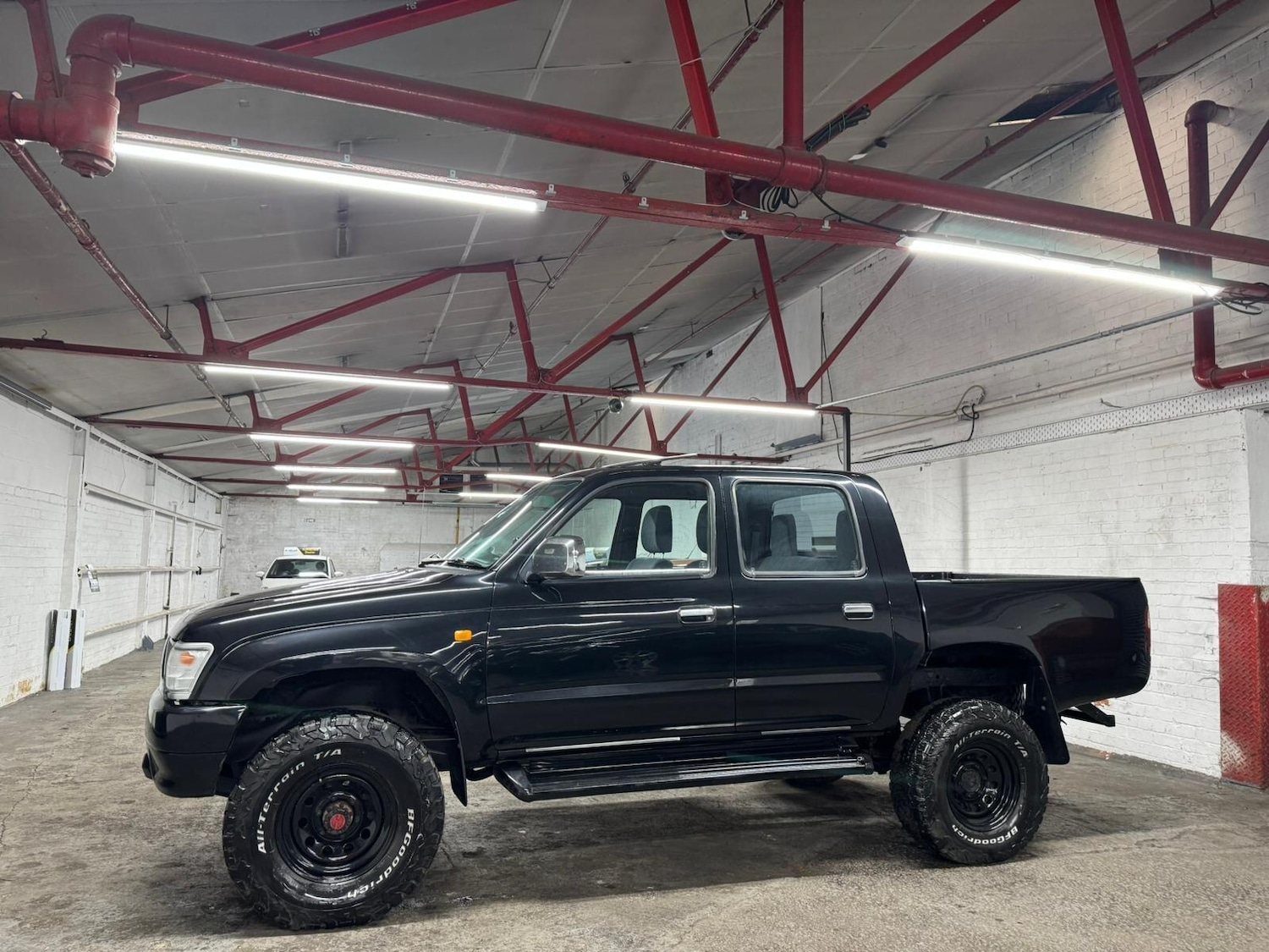 Used Toyota Hilux 2002 for sale - 77710589: Photo 39