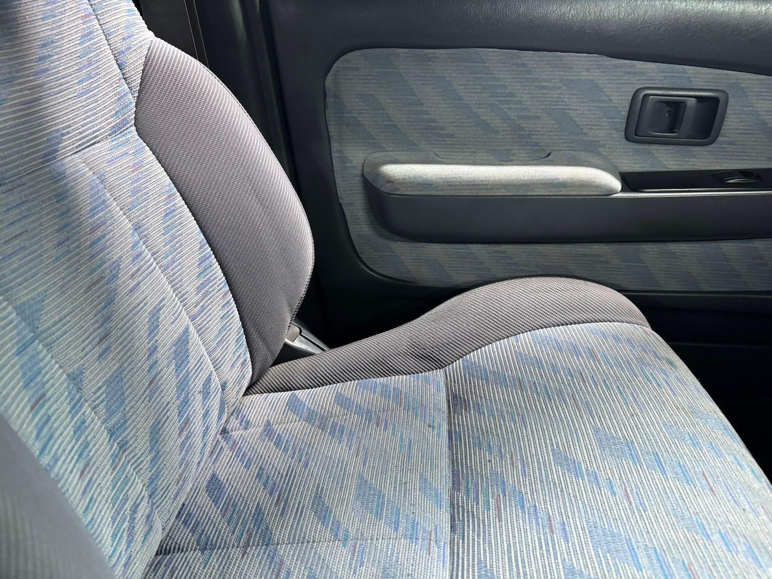 Used Toyota Hilux 2002 for sale - 77710589: Photo 70