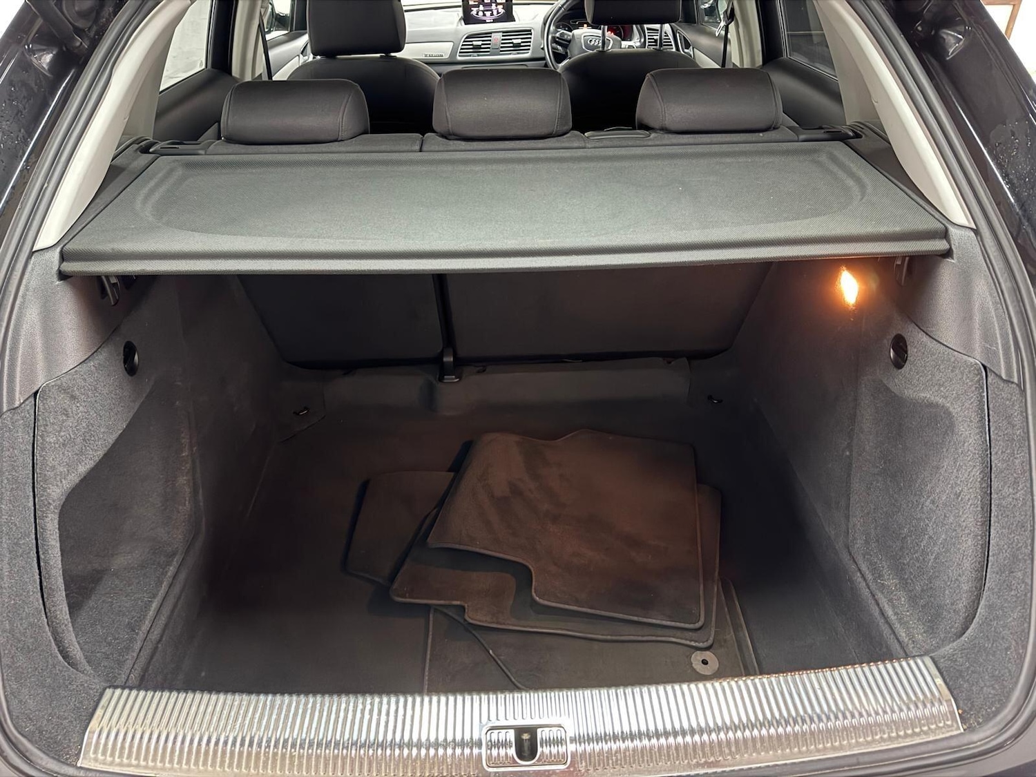 Used Audi Q3 2012 for sale - 77497021: Photo 25