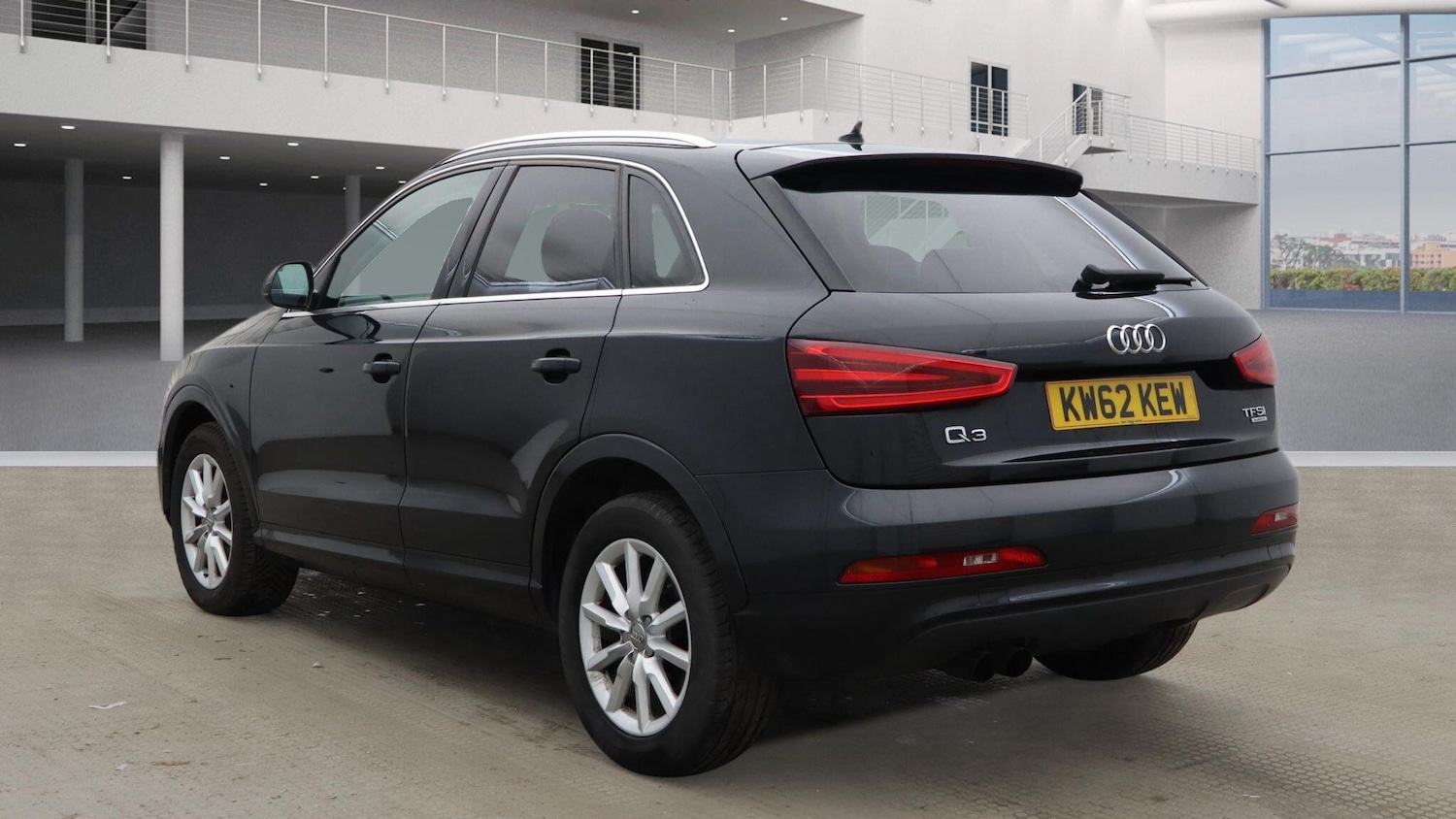 Used Audi Q3 for sale - 77497021: Photo 3