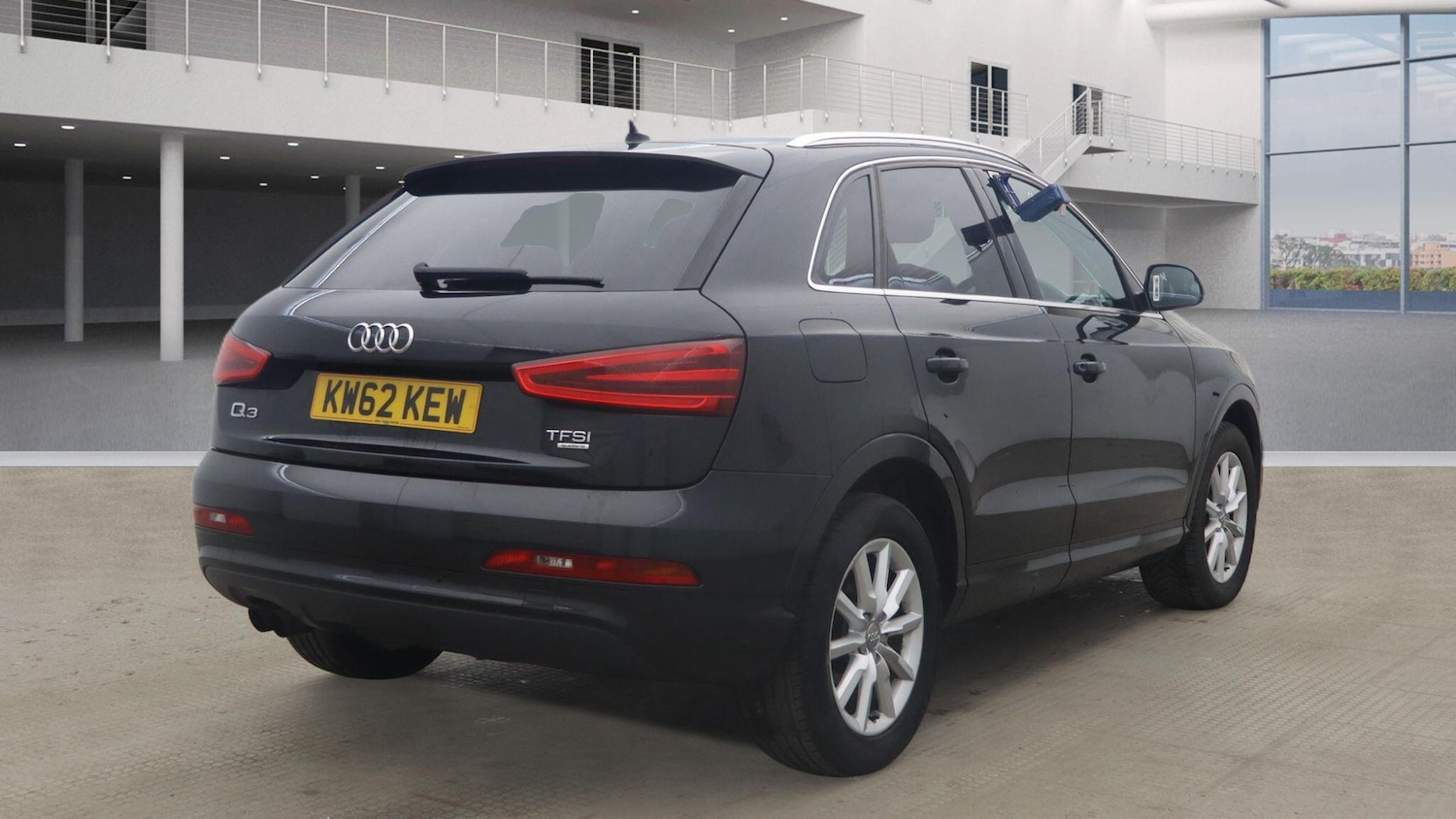 Used Audi Q3 for sale - 77497021: Photo 4
