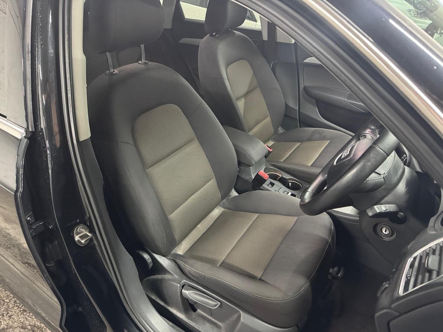 Used Audi Q3 2012 for sale - 77497021: Photo 43