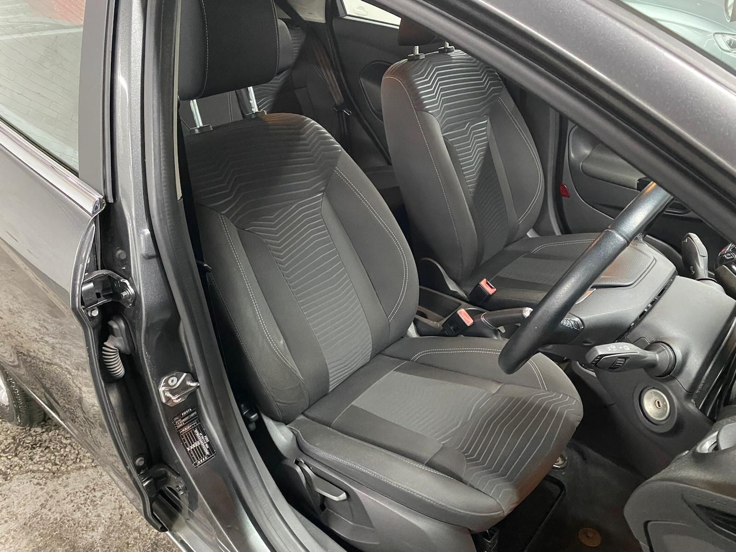 Used Ford Fiesta 2017 for sale - 76295852: Photo 12
